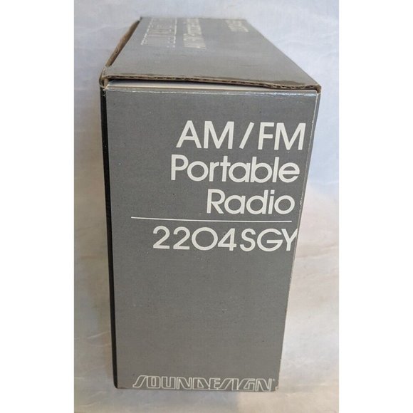 NOS Soundesign Radio Portable AM FM Battery Gray 2204 SGY Prop Vintage Retro NIB - Picture 5 of 16